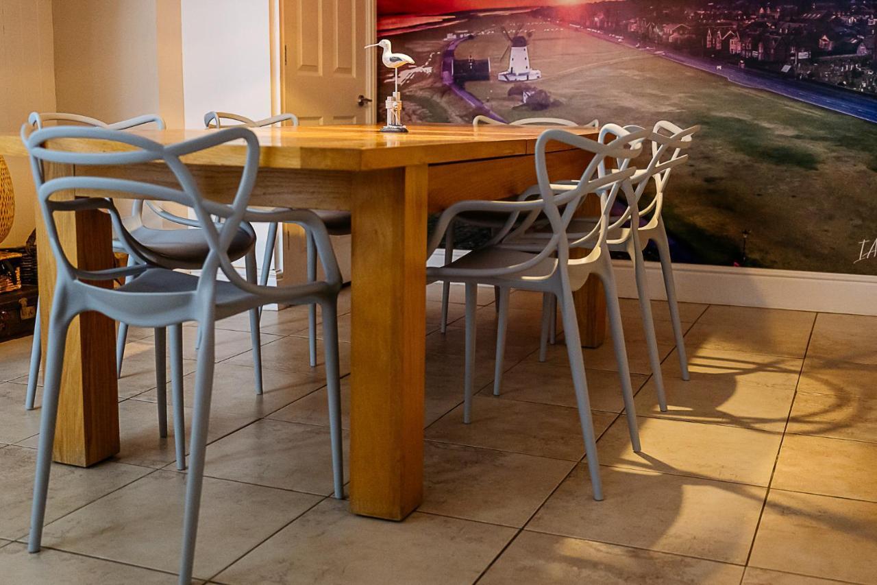 Sunny Seaside Beach House Lytham Centre Sleeps 8 Lytham St Annes Exterior foto